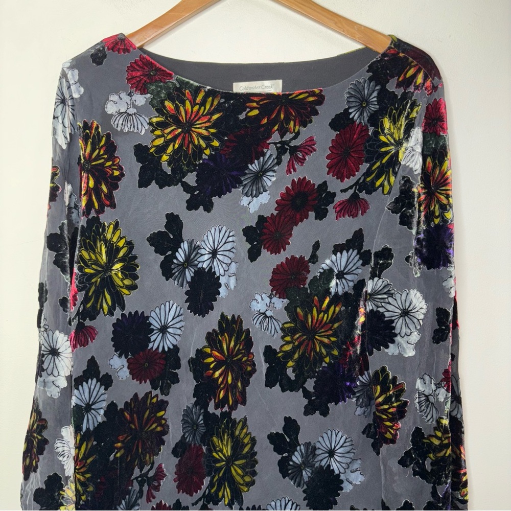 Coldwater Creek Women's Velvet Burnout Floral Tunic Top XXL Sheer Bell Sleeves - Picture 3 of 12